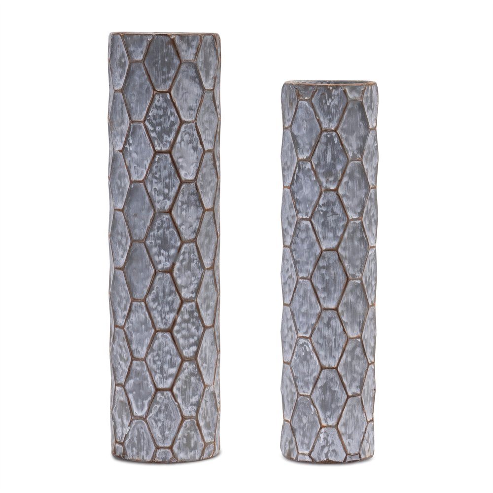 Set of Two Gray And White Distressed Geometric Metal Tabletop Pillar Candle Holders Warm Home View