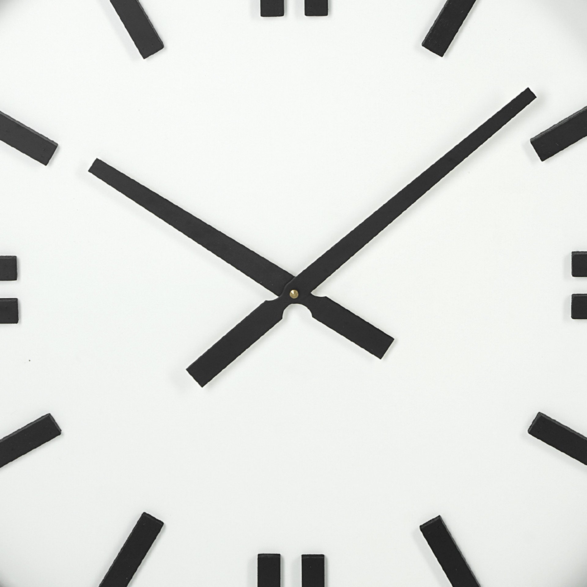 24" Round Large Modern Wall Clock With White Face And Non-Numarical Number  Warm Home View