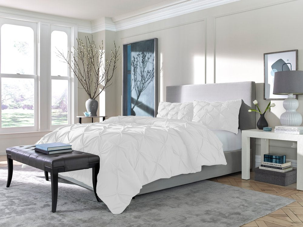 White Queen Microfiber Washable Microfiber Down Alternative Comforter  Warm Home View