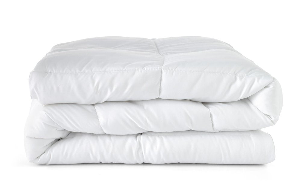 White Queen Microfiber Washable Microfiber Down Alternative Comforter  Warm Home View