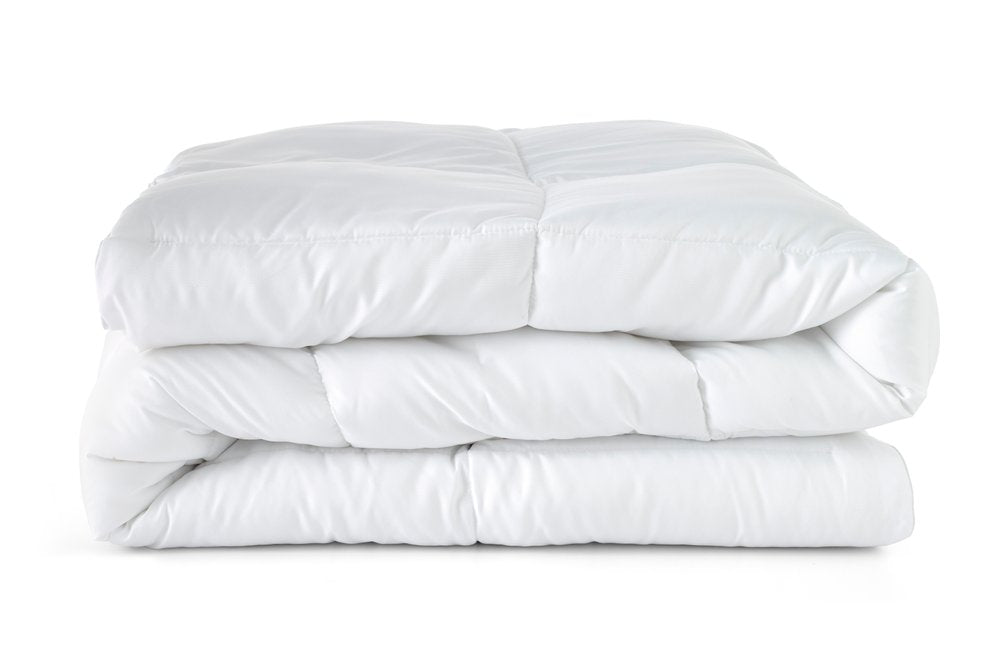 White Twin Microfiber Washable Microfiber Down Alternative Comforter  Warm Home View